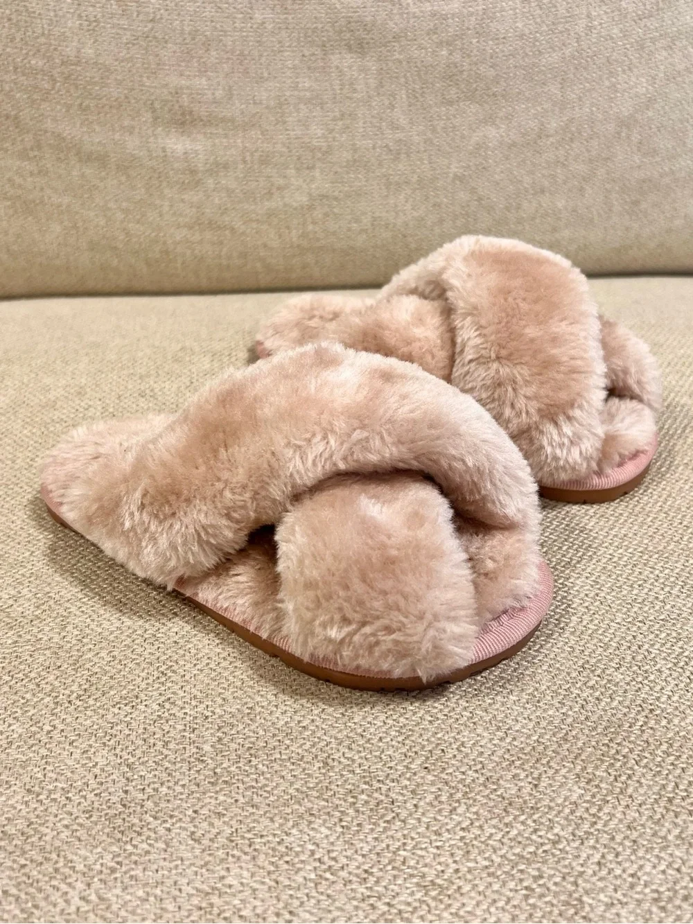 Vepose Toddler Size 8/8.5/9 Pink Faux Fur Cross-Band Slide Slippers Plush Shoes